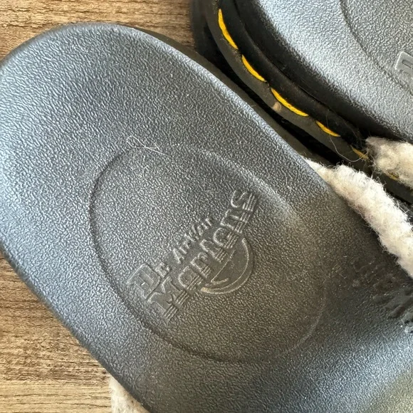 Doc Martin - Picture 3 of 4